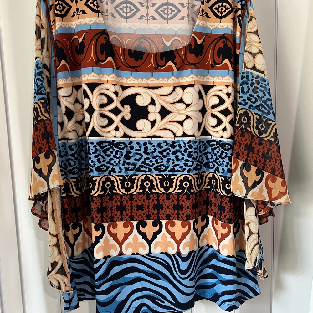 CSC Top w/Butterfly Sleeve w/Square Neckline Sz M